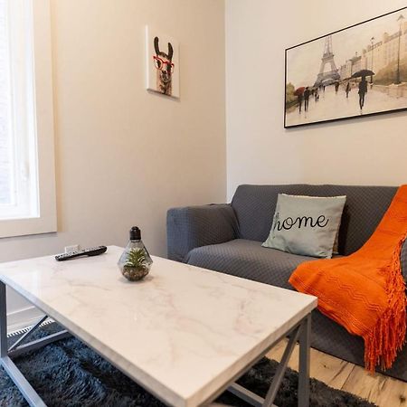 Modern 1 Bedroom Apartment With In-Suite Laundry Hamilton Luaran gambar
